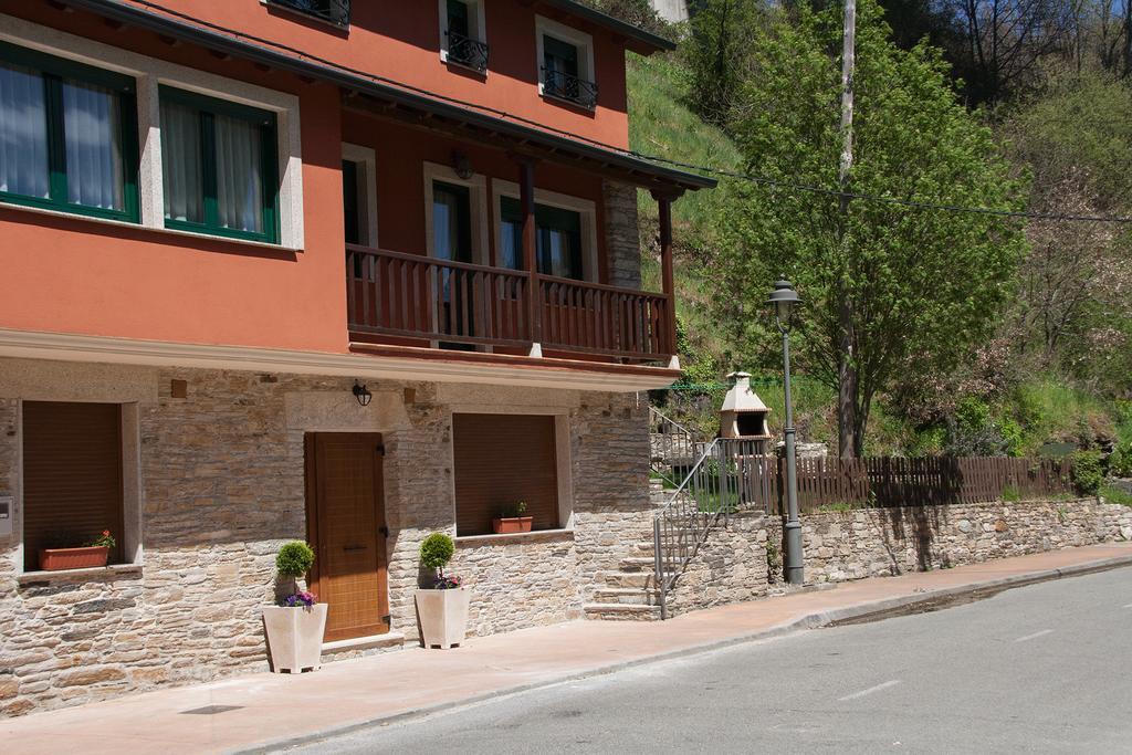 Hostal El Recanto Vega de Valcarce Exteriér fotografie